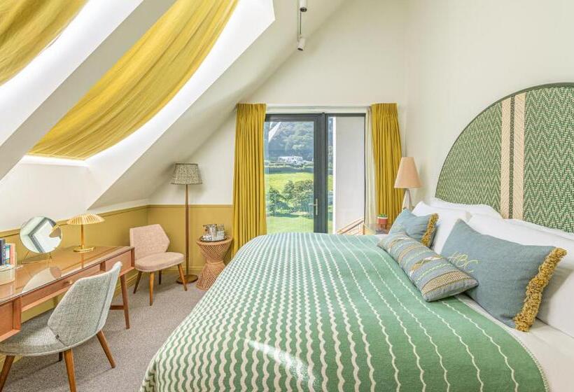 Harbour Beach Club, Hotel & Spa