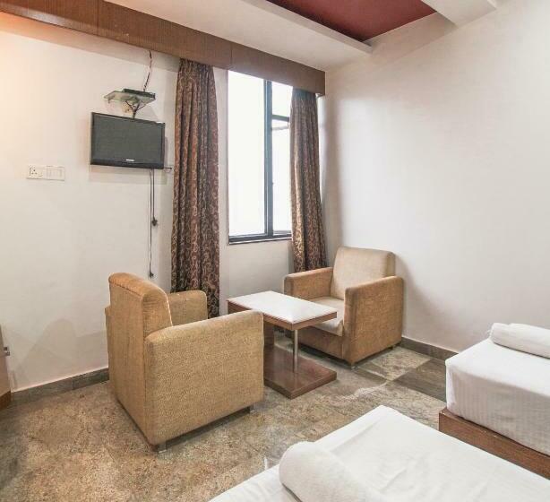 בית מלון כפרי Illusion Inn