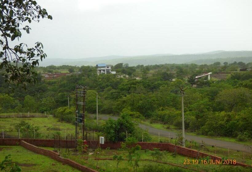 فندق صغير Pinacle Inn