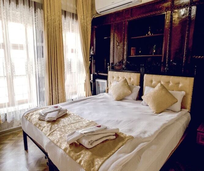 تختخواب و صبحانه Doğanbey Konaği