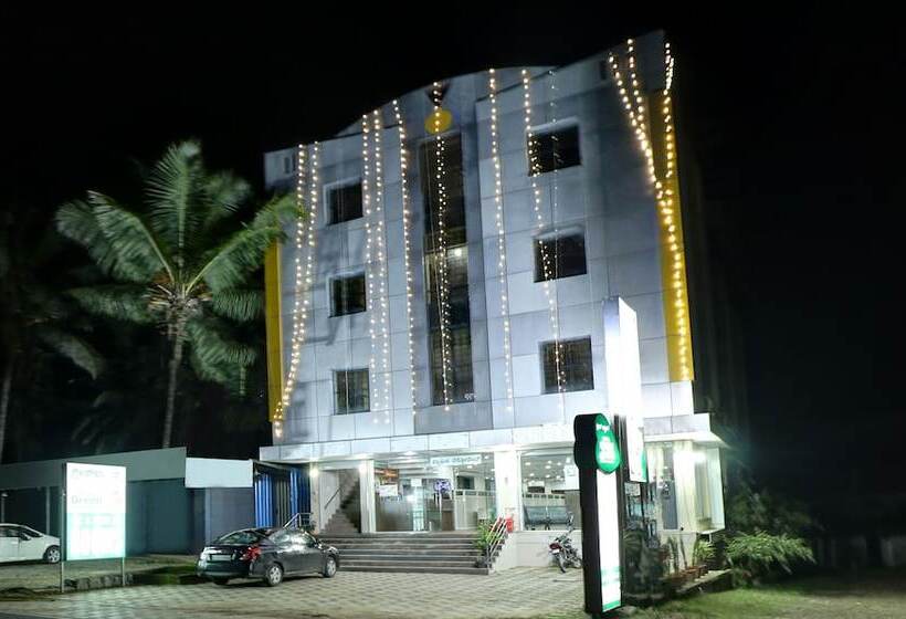 בית מלון כפרי Treebo Green Land Kushalnagar