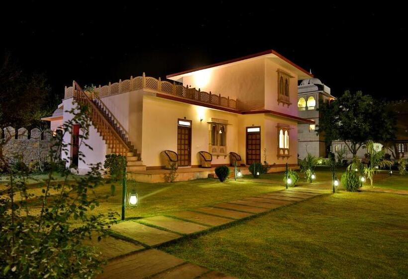 منتجع The Shergarh