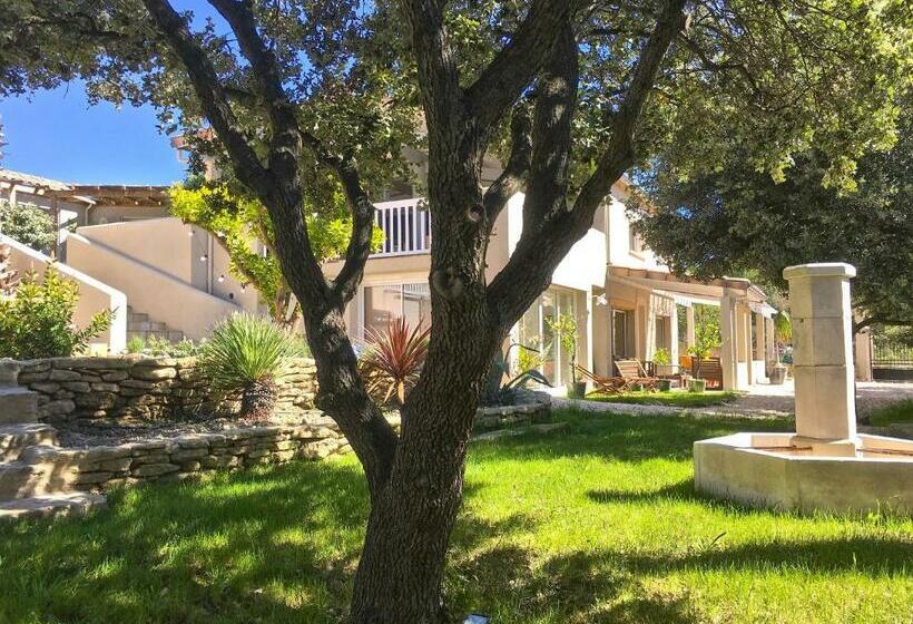 Bed and Breakfast La Villa Les Petits Gardons