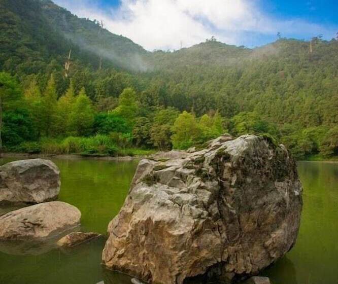 هتل Mingchih Resort