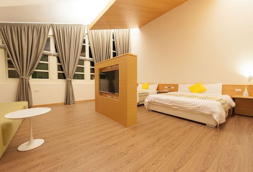 هتل Sun Hola Villa