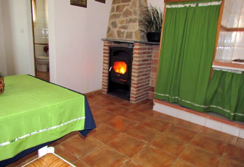 Apartamentos Rurales Azabal