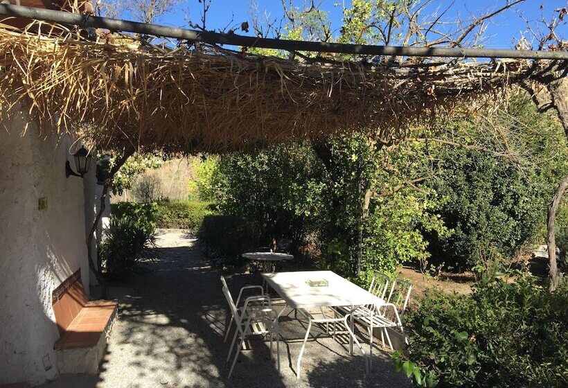 هتل Casas Cueva Y Cortijo La Tala En Guadix