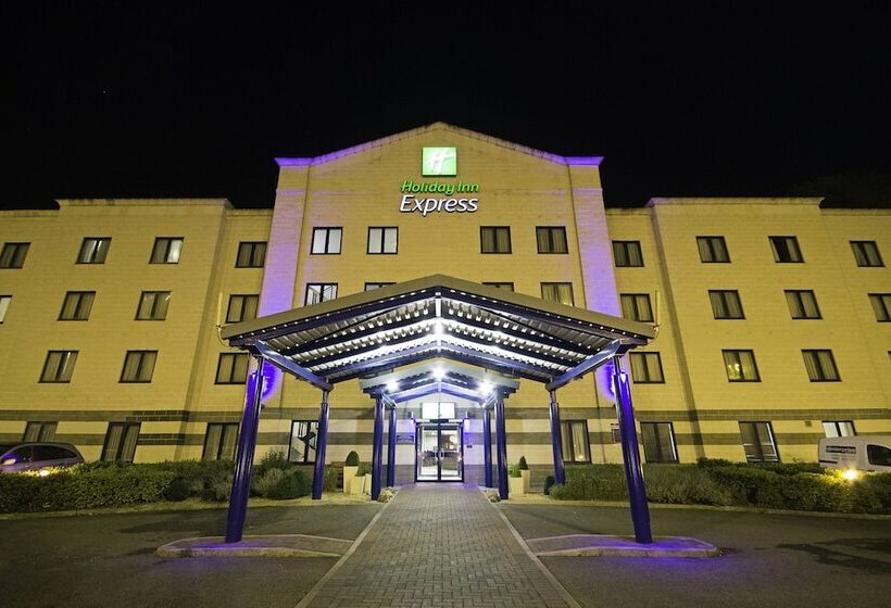 ホテル Holiday Inn Express Poole, An Ihg