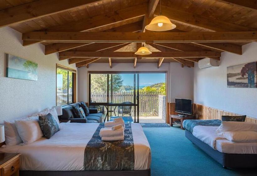 فندق Kimi Ora Eco Resort