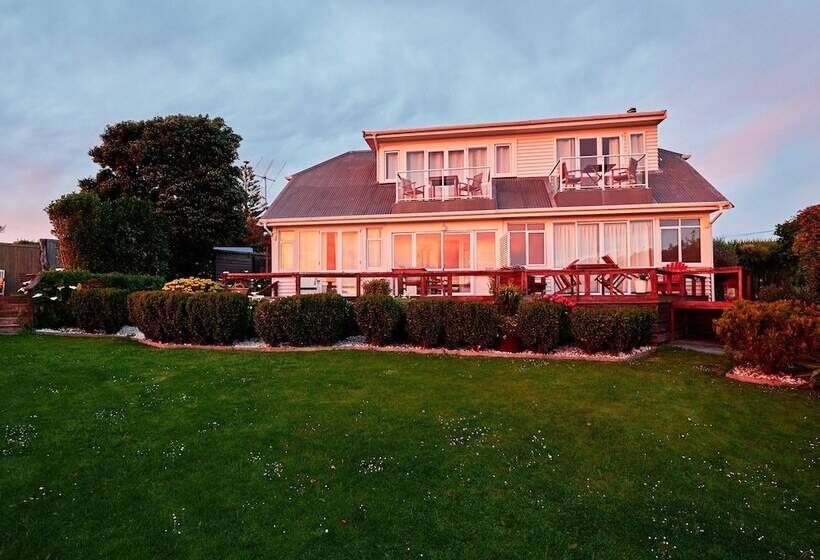 هتل Lemon Tree Lodge