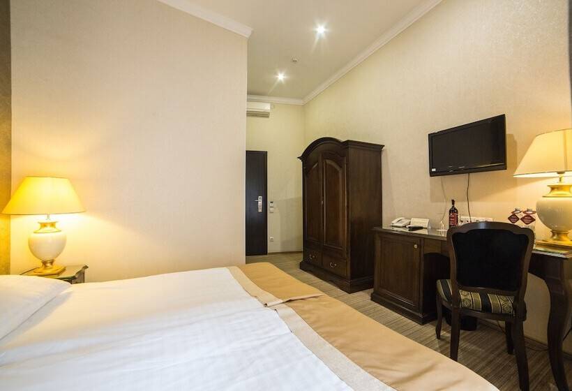 فندق Optima Collection Medievale Lviv