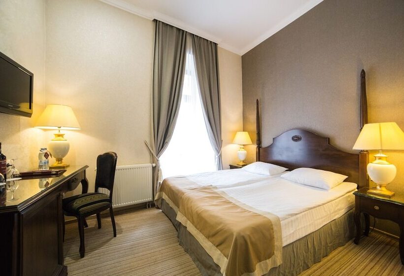 فندق Optima Collection Medievale Lviv