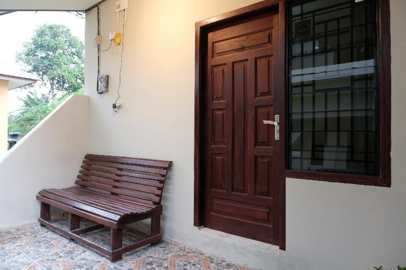 فندق صغير Homestay Joss By Oyo Rooms