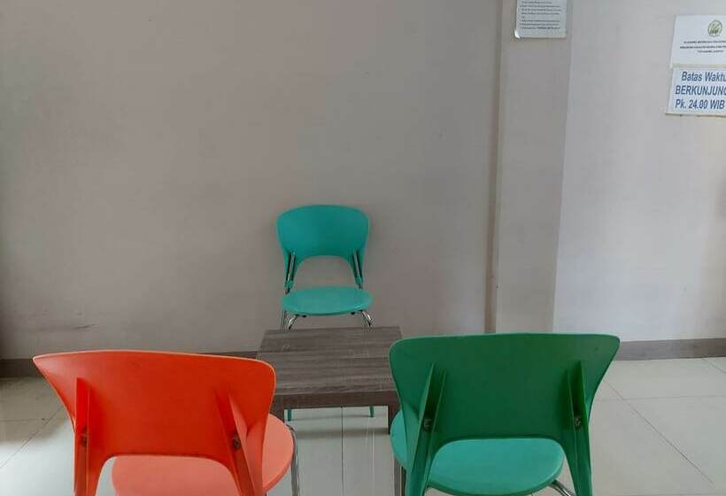 هاستل Zleepy Pondok Gramada