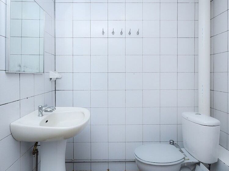 هتل River Inn By Oyo Rooms