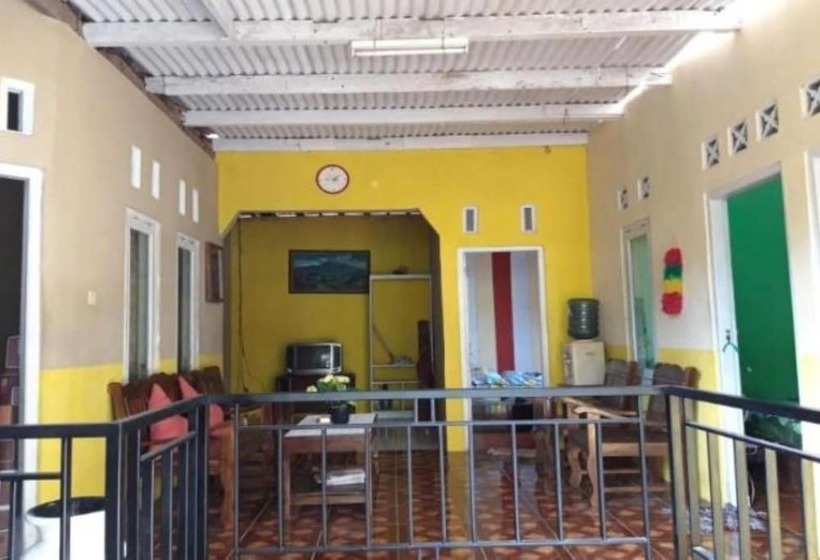 هتل Toto Homestay