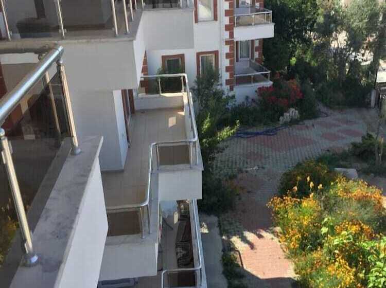 Ugurevler Apart