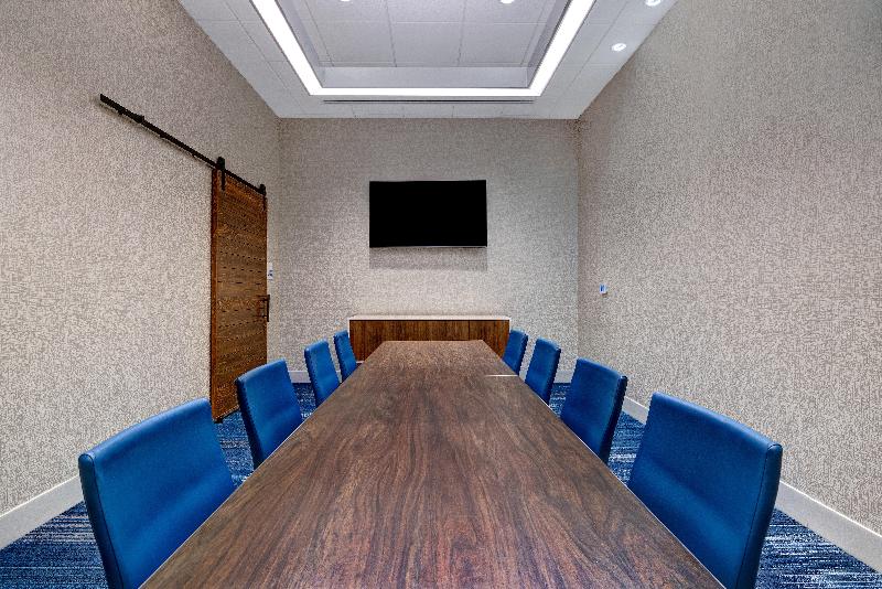 בית מלון כפרי Holiday Inn Express & Suites   Glendale Downtown