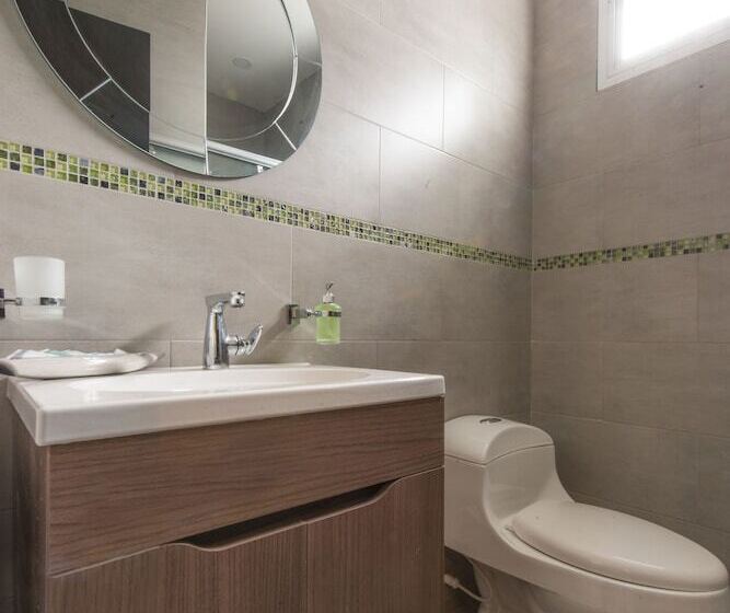 هتل Providence Breeze