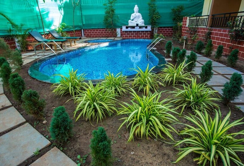 Mariners Bay Suites
