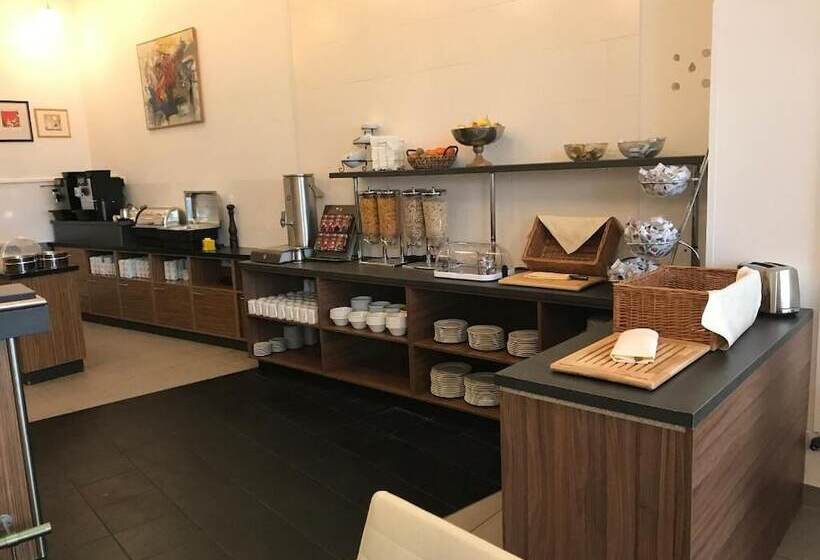 Hb1 Budget Hotel   Contactless Check In
