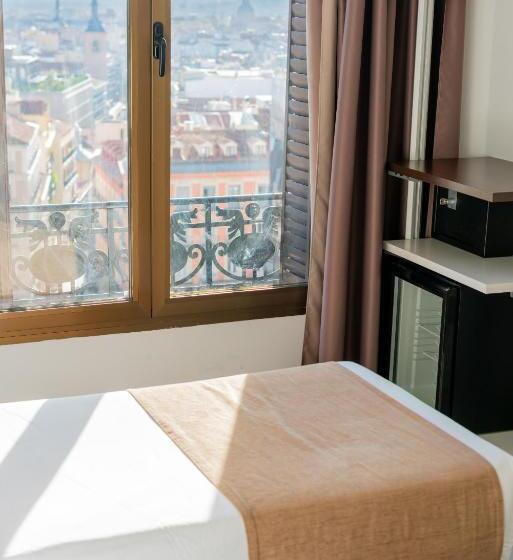 Hostal Gran Via 44