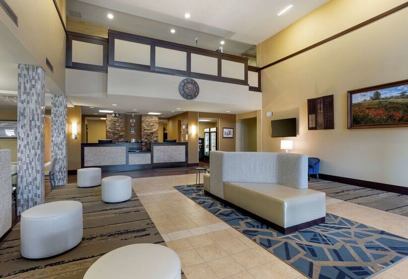 هتل Best Western Plus University Park Inn & Suites