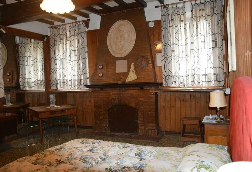 B&blequercedimarco Camera Rossa