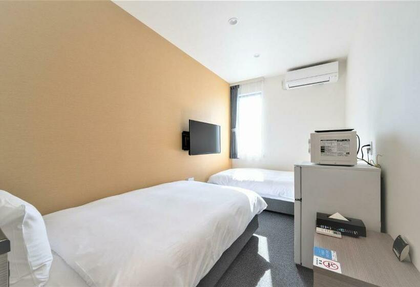 فندق R9 The Yard Uruma