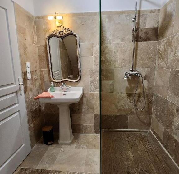 ペンション La Perchonniere