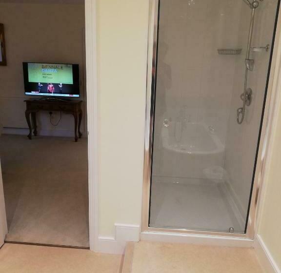 مبيت وإفطار Rusling House