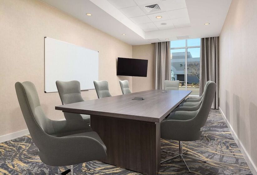 هتل Hampton Inn & Suites Huntsville Downtown