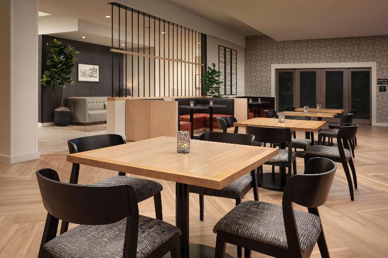 هتل Hampton Inn & Suites Huntsville Downtown