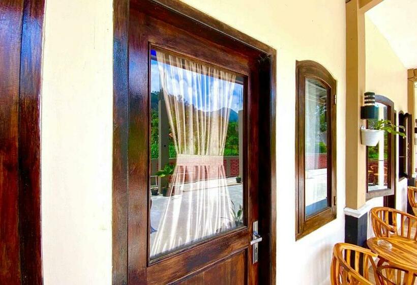 בית מלון כפרי Homestay Banteng Adventure Dieng Mitra Reddoorz