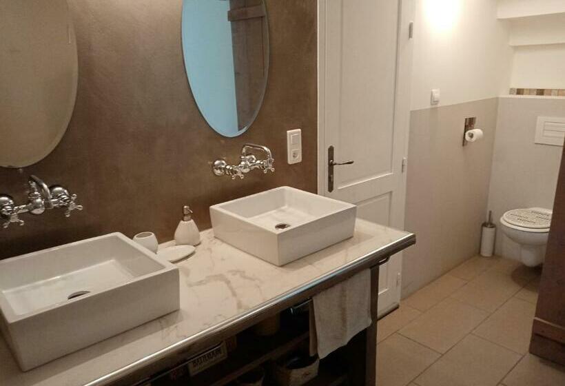 펜션 Au Coeur Du Luberon