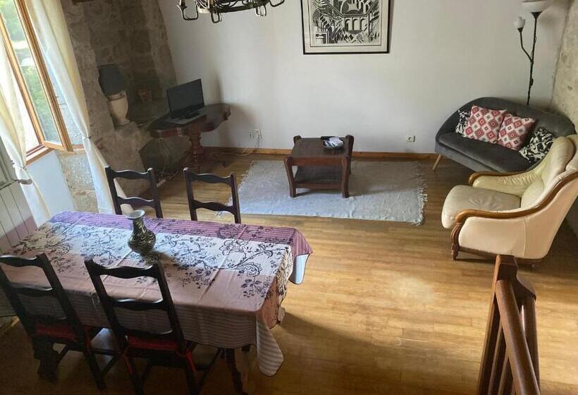 مبيت وإفطار Chez Sophie  Chambres D’hôtes, Gîte Et Gîte équestre