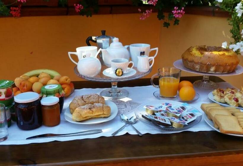مبيت وإفطار Villa Lucilla