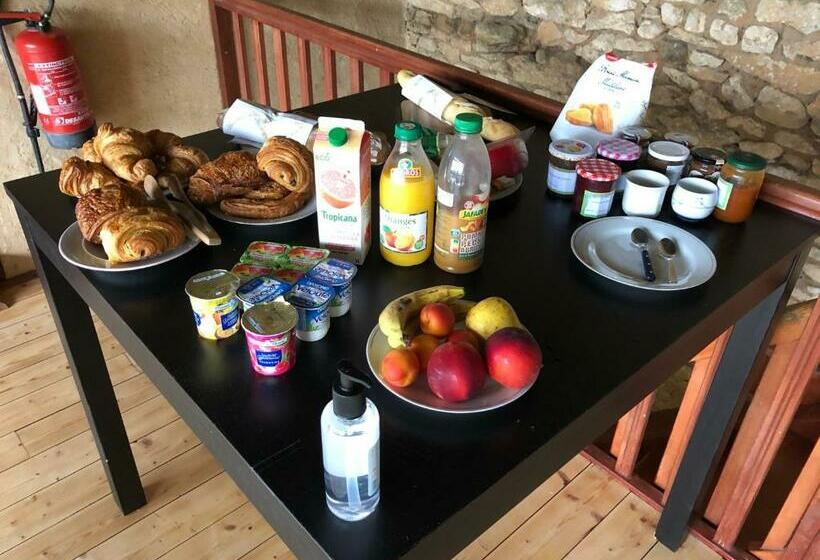 住宿加早餐  La Grange De Langlade