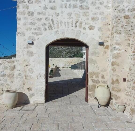 تختخواب و صبحانه Masseria Torre Saracena