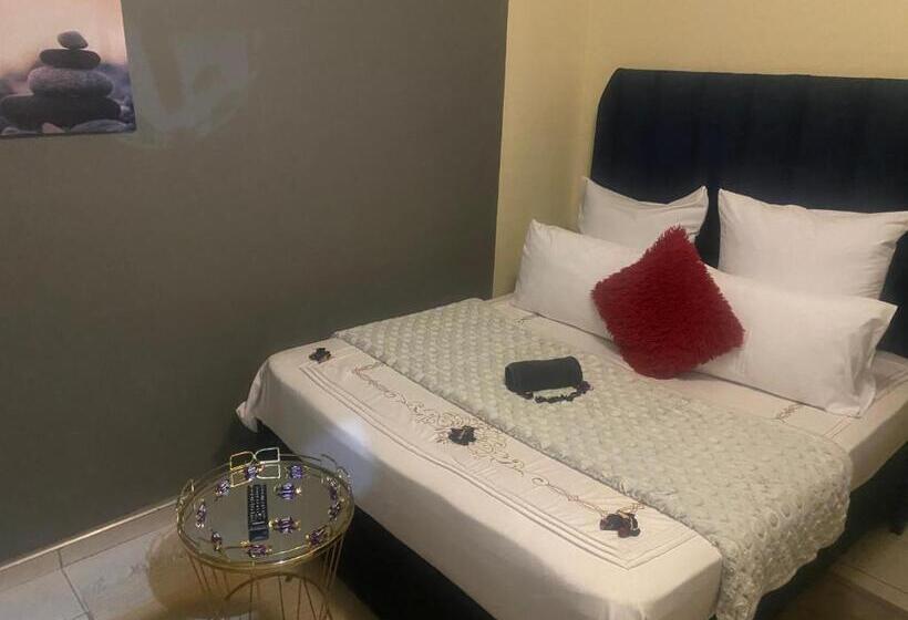 مبيت وإفطار Warmbaths Thai Spa And Guest House