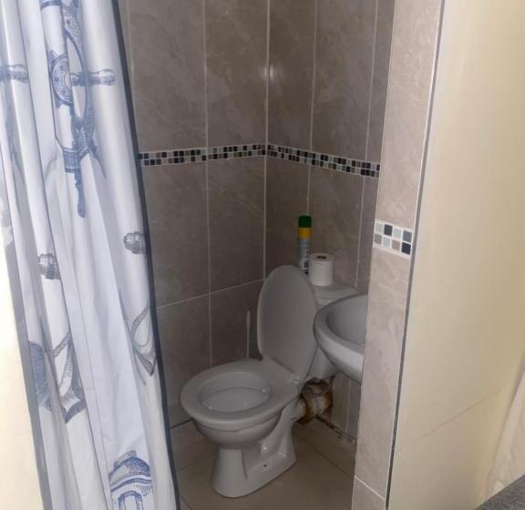 مبيت وإفطار Warmbaths Thai Spa And Guest House