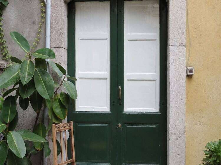 هاستل Private Room Stanza Privata With Private Bathroom   Shared Kitchen And Beautiful Terrace On Taormina