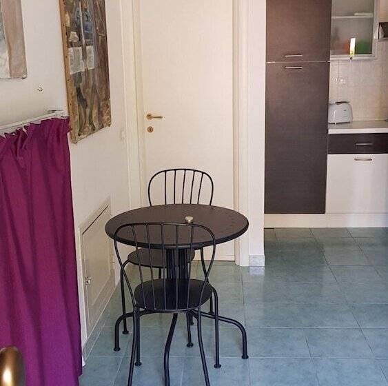 هاستل Private Room Stanza Privata With Private Bathroom   Shared Kitchen And Beautiful Terrace On Taormina