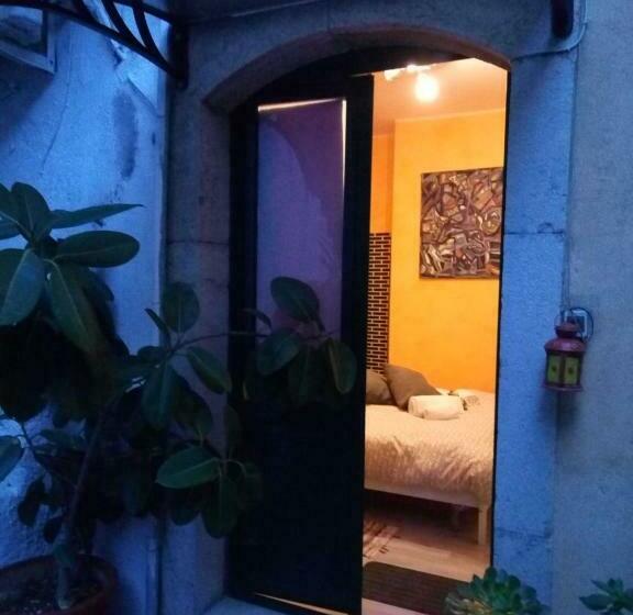 هاستل Private Room Stanza Privata With Private Bathroom   Shared Kitchen And Beautiful Terrace On Taormina