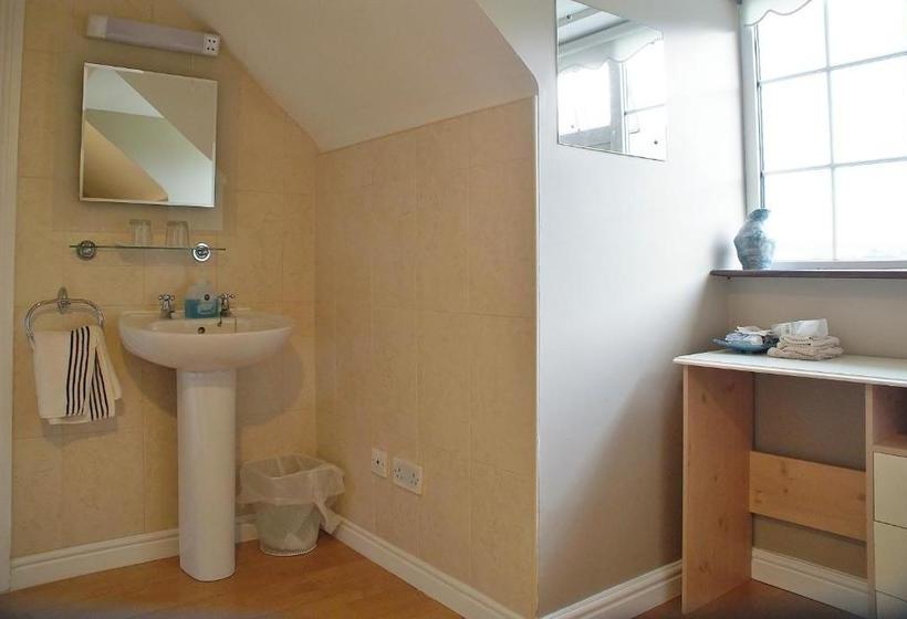 مبيت وإفطار Strand S End House