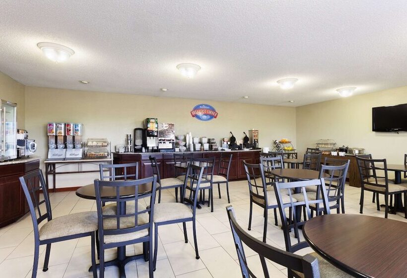 בית מלון כפרי Baymont By Wyndham Dale