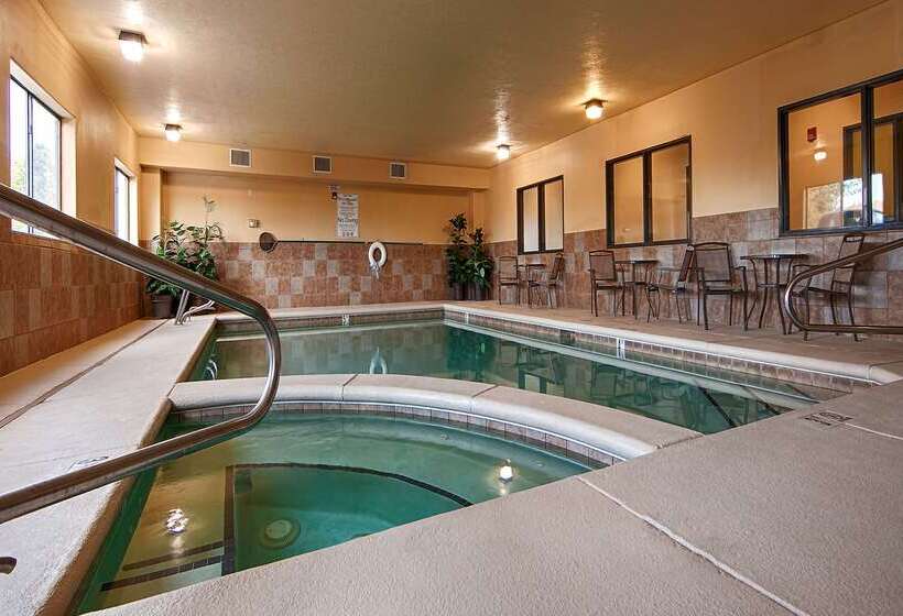 Отель Best Western Plus Eagleridge Inn & Suites