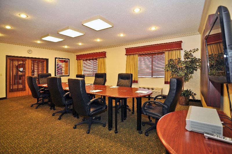 Отель Best Western Plus Eagleridge Inn & Suites