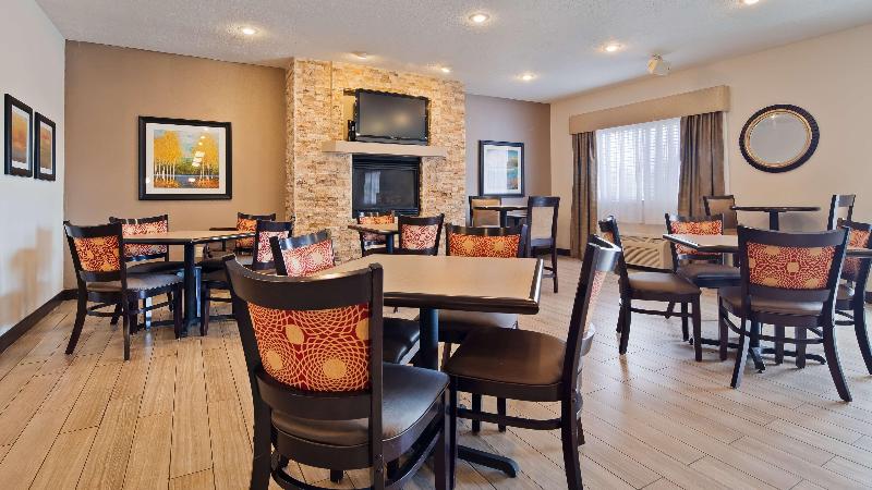 Отель Best Western Plus Eagleridge Inn & Suites
