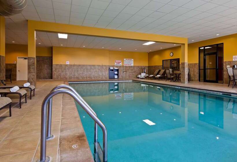 בית מלון כפרי Best Western Plus Mid Nebraska Inn & Suites